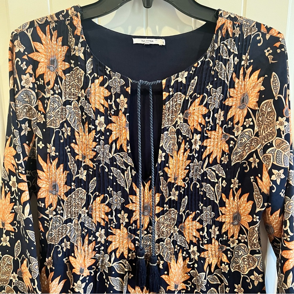 Tularosa Audrey Dress, Navy, Floral, Bell sleeves - Picture 13 of 15